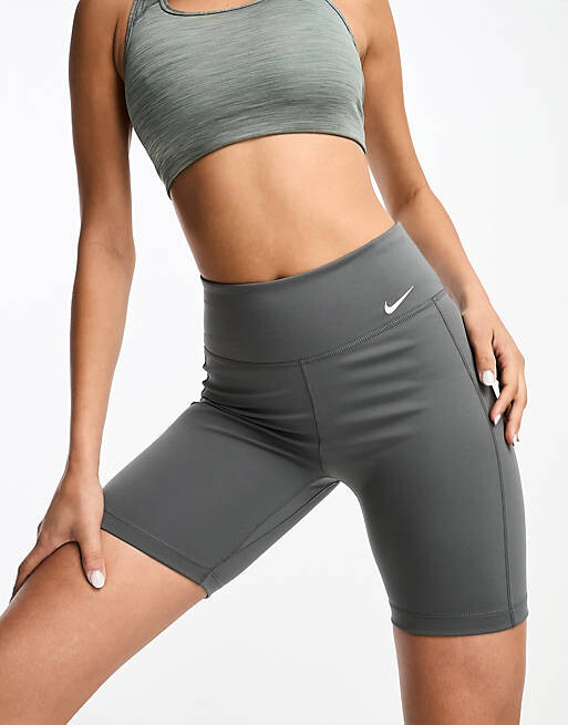 

Серые водонепроницаемые шорты с высокой посадкой Nike Training One