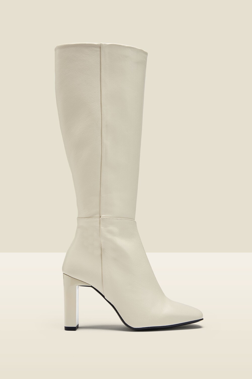 

Сапоги Bailey с эффектом крокодила Sosandar, бежевый