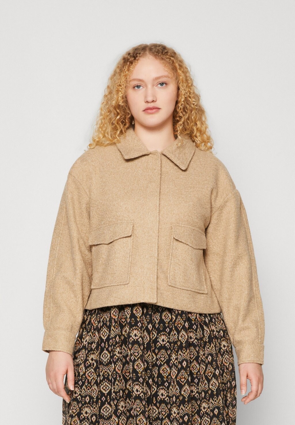 

Летняя куртка Vero Moda, Коричневый