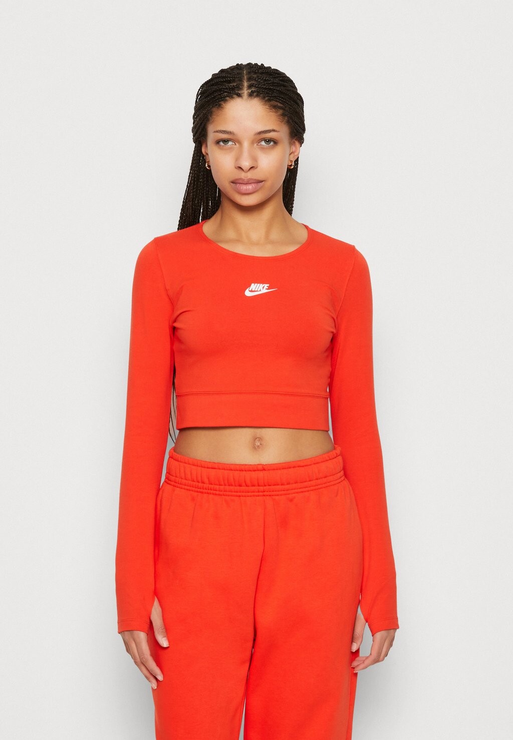 

Топ с длинными рукавами Nike
