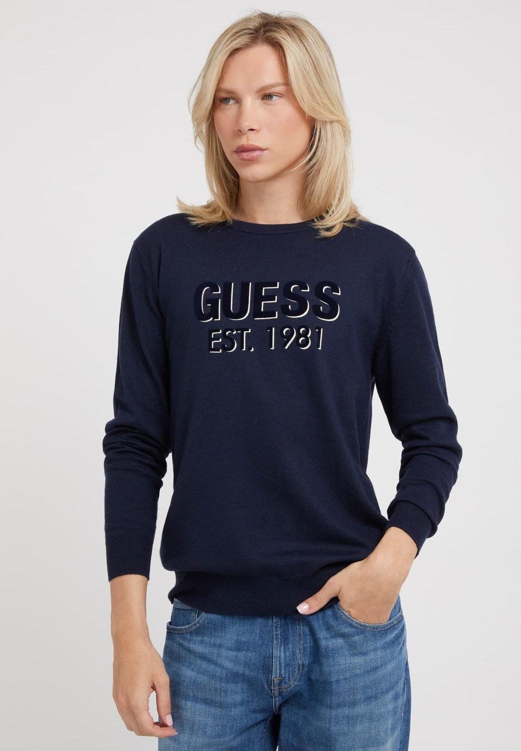 

Свитер Guess