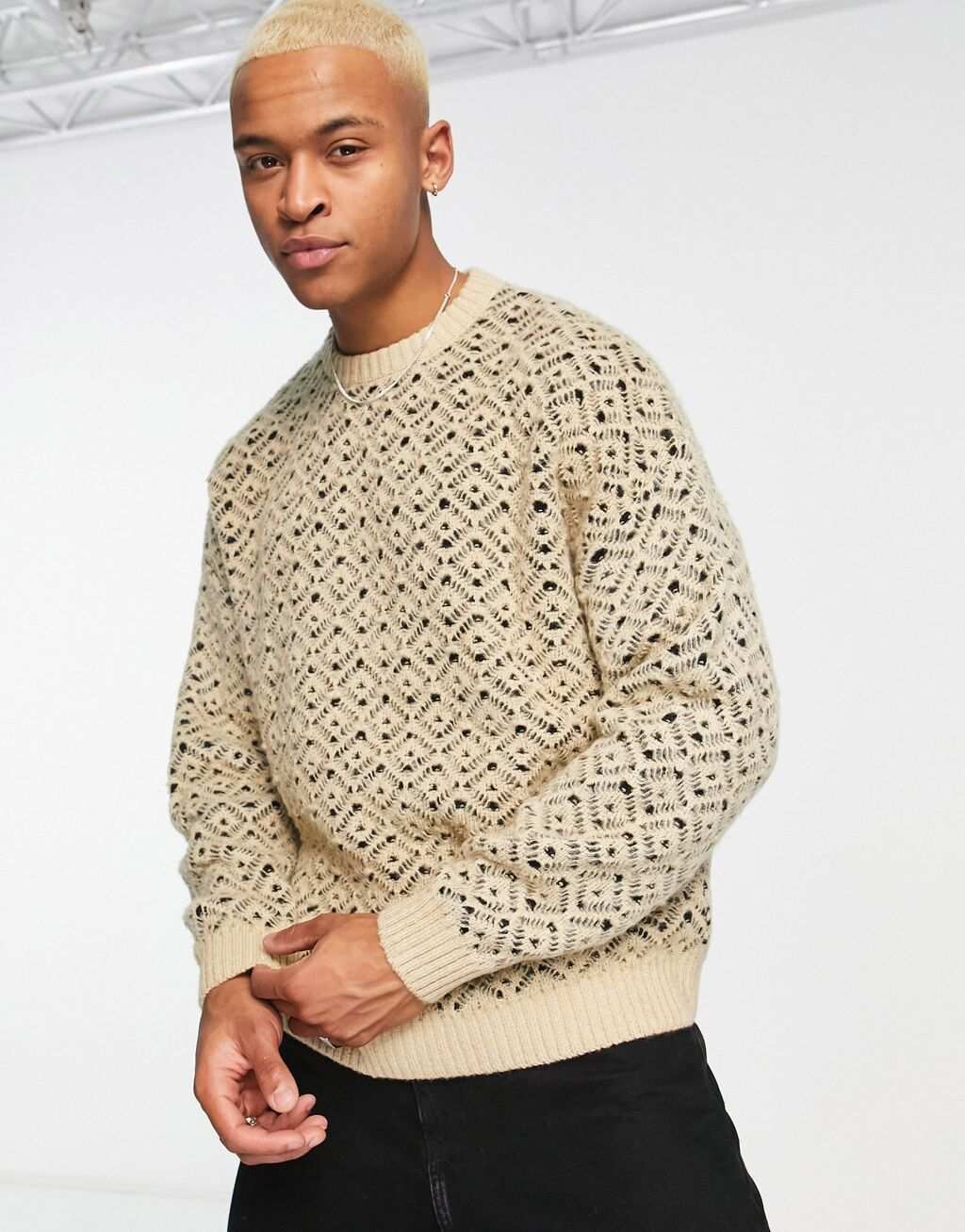 

Бежевый вязаный джемпер оверсайз с узором ASOS DESIGN