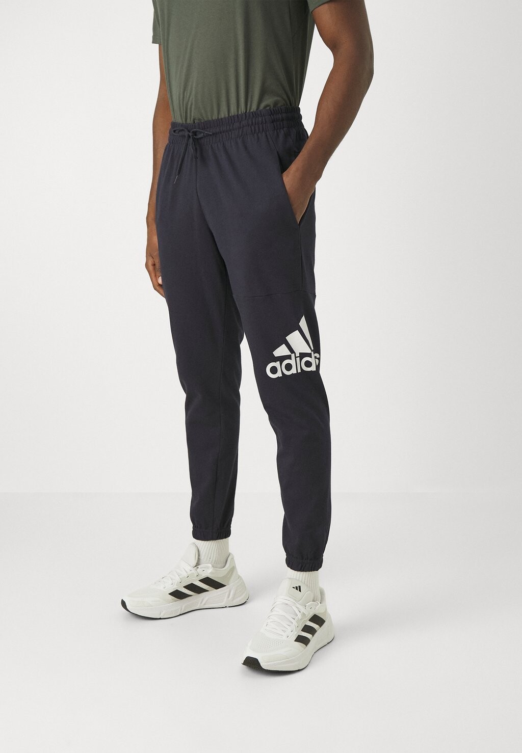 брюки adidas gn2416 legend ink 128 Спортивные брюки Essentials Single Tapered Pants adidas Sportswear, цвет legend ink