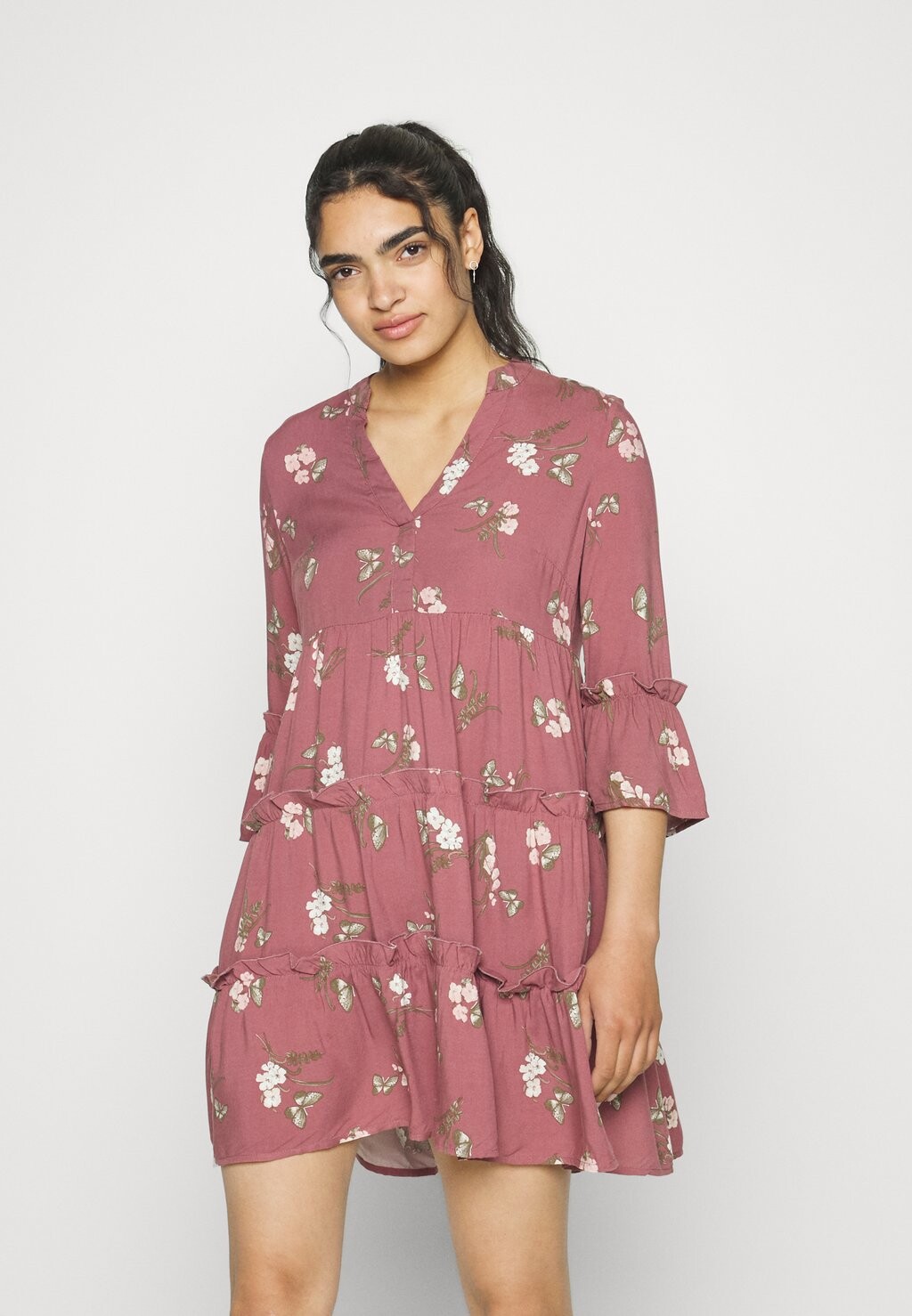 

Платье-рубашка Vero Moda, бледно-розовый меланж