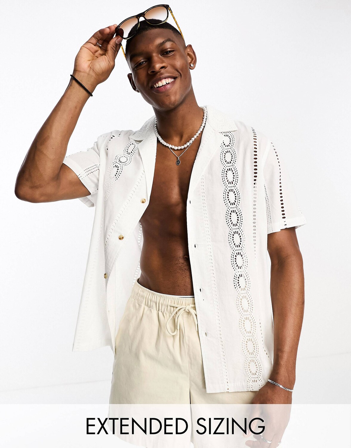 

Белая свободная рубашка из хлопка с вышивкой ASOS DESIGN