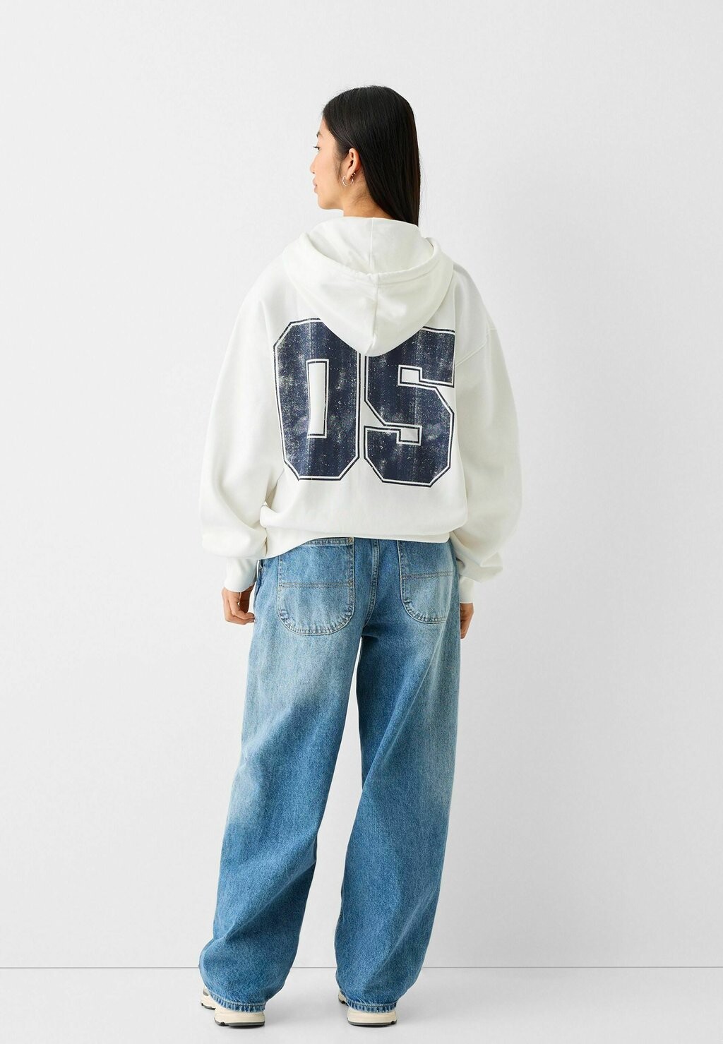

Толстовка PRINTED Bershka, цвет white