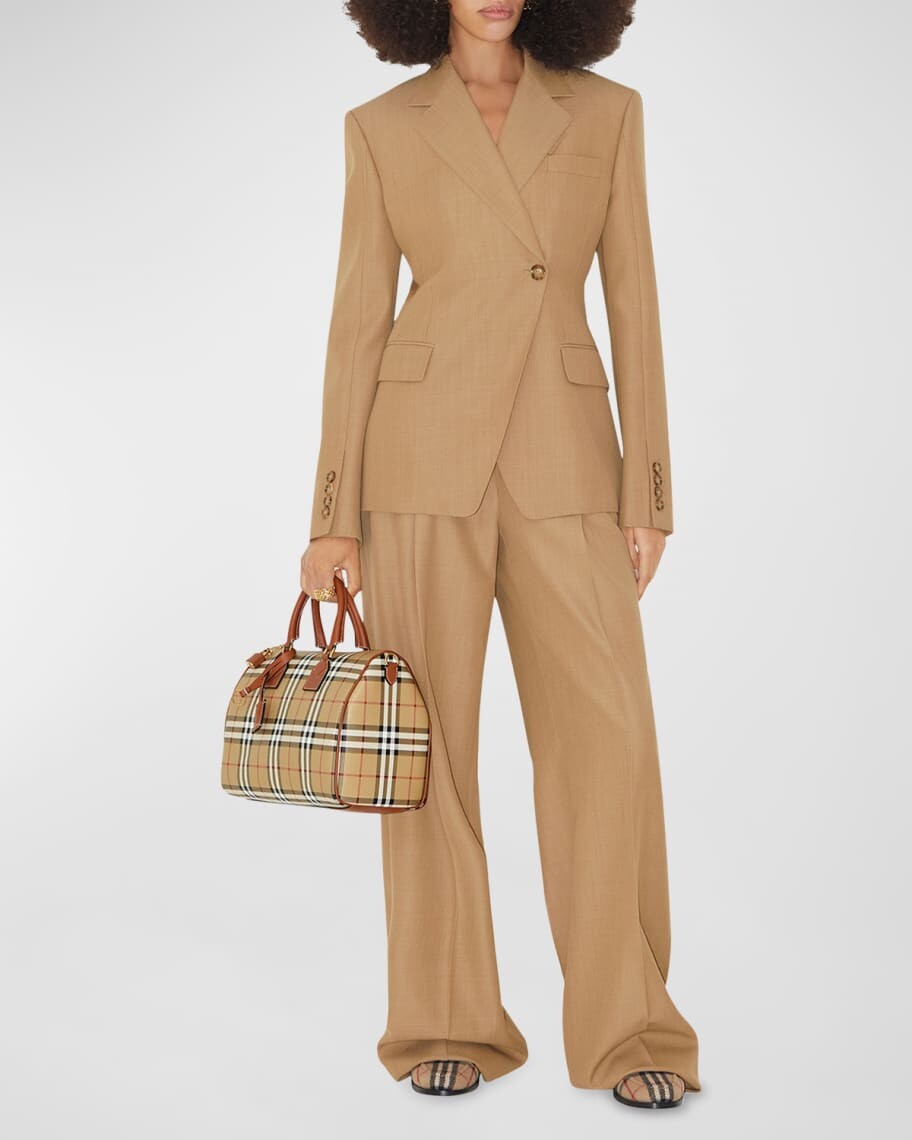 

Рюкзак в клетку с клапаном на шнурке Burberry