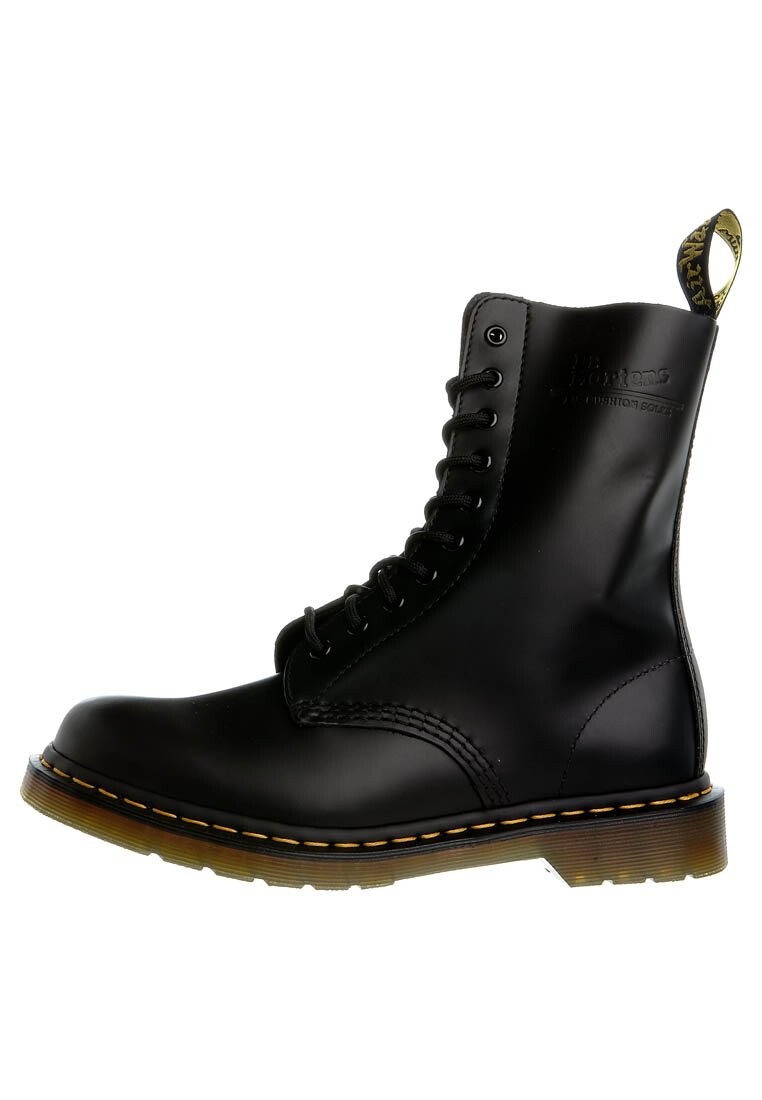 

Ботинки на шнуровке Dr. Martens, черный