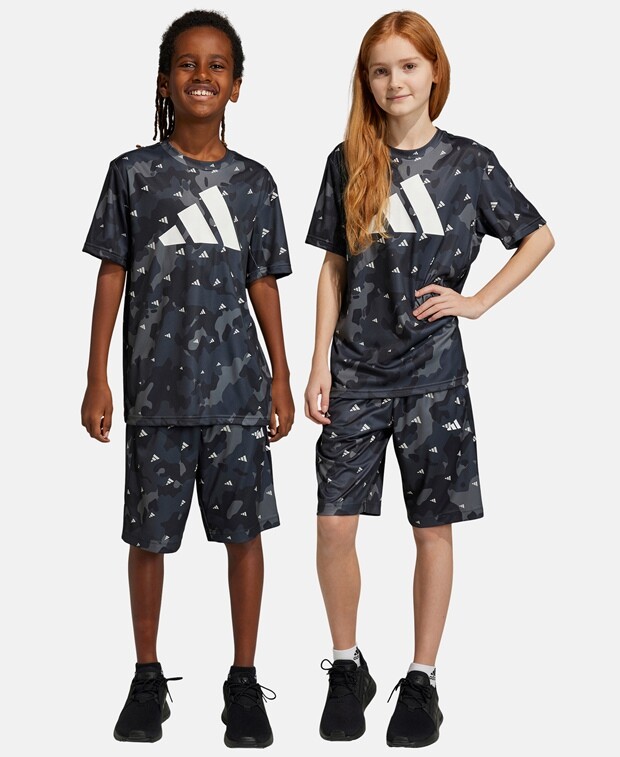 

Тренировочные шорты adidas Sportswear, серый