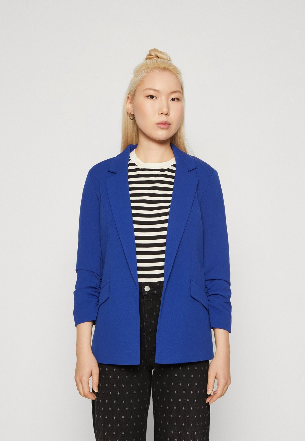 

Пиджак ONLCAROLINA DIANA LIFE ONLY, цвет mazarine blue
