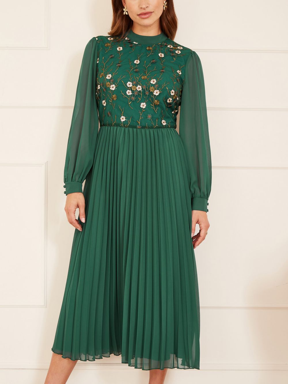 Плиссированное платье-миди с длинными рукавами и вышивкой Yumi, зеленое