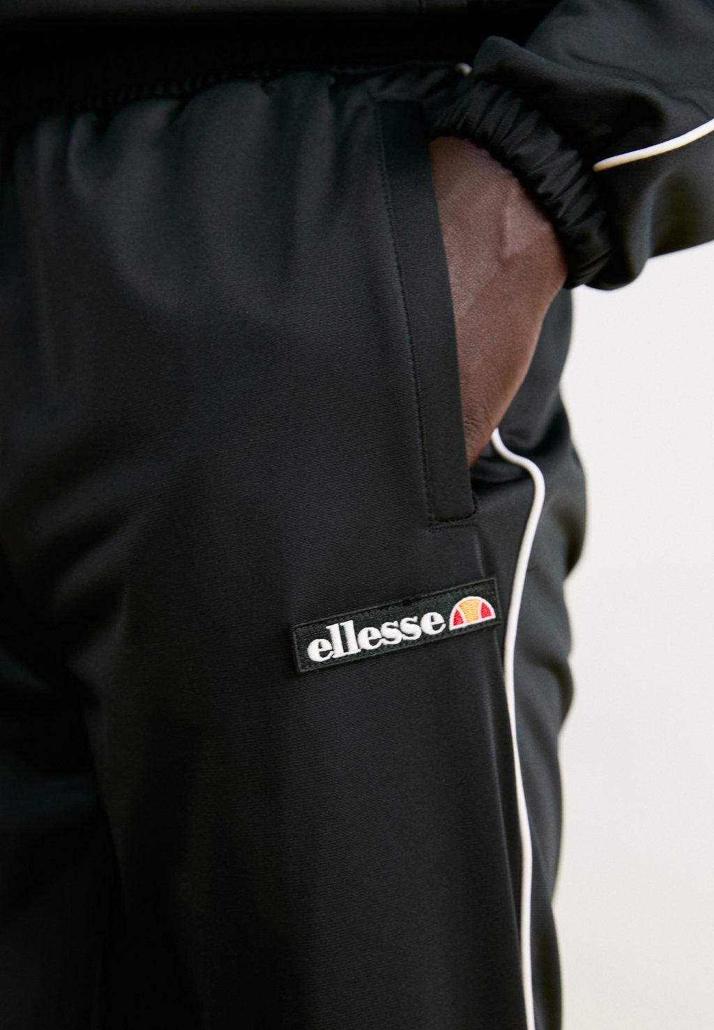 

Спортивный костюм CIANTA Ellesse, черный