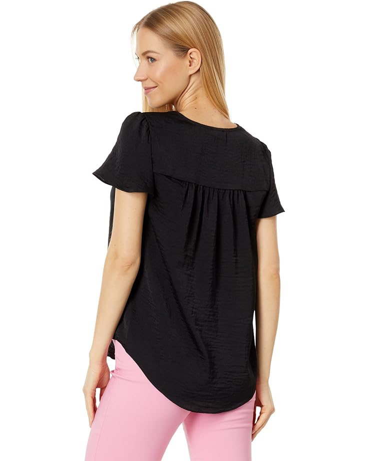 блуза vince camuto puff sleeve square neck blouse цвет blue jay Блуза Vince Camuto V-Neck Flutter Sleeve Blouse, цвет Rich Black