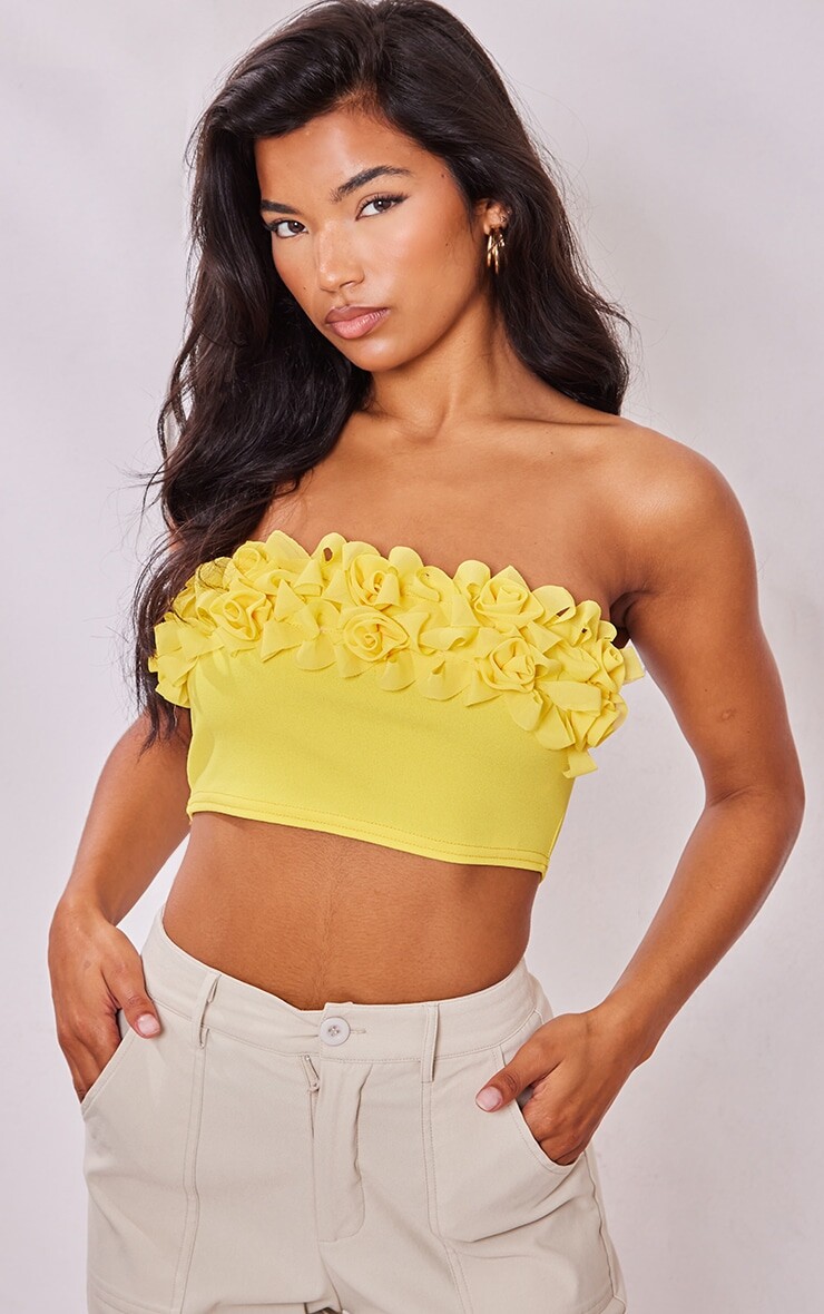 

PrettyLittleThing Топ-бандо из крепа Lemon Scuba с цветочным узором