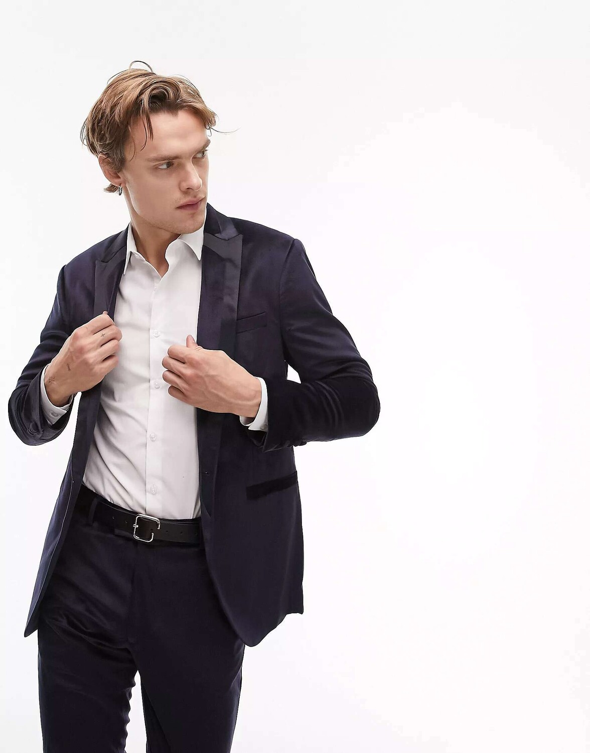 

Темно-синий однобортный бархатный пиджак скинни с кантом Topman