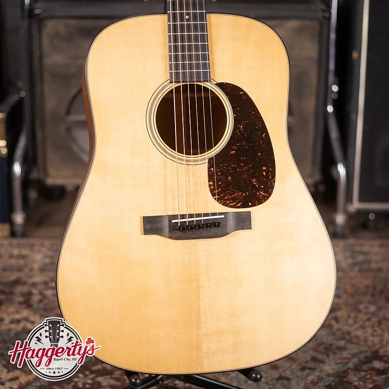 

Акустическая гитара Martin D-18 Satin Acoustic Guitar - Satin Natural with Hardshell Case