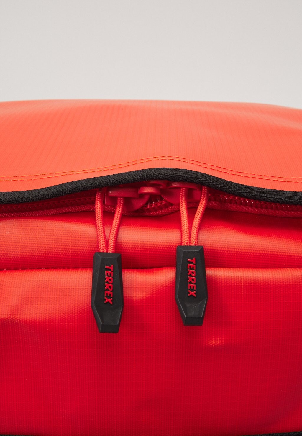 

50л UNISEX Rain.Rdy Expedition Duffel Bag S Adidas Terrex, Спортивная сумка оранжевый
