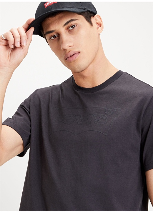 Черная мужская футболка с круглым вырезом и коротким рукавом с текстовым принтом Levis детское боди с коротким рукавом круглым вырезом и текстовым принтом
