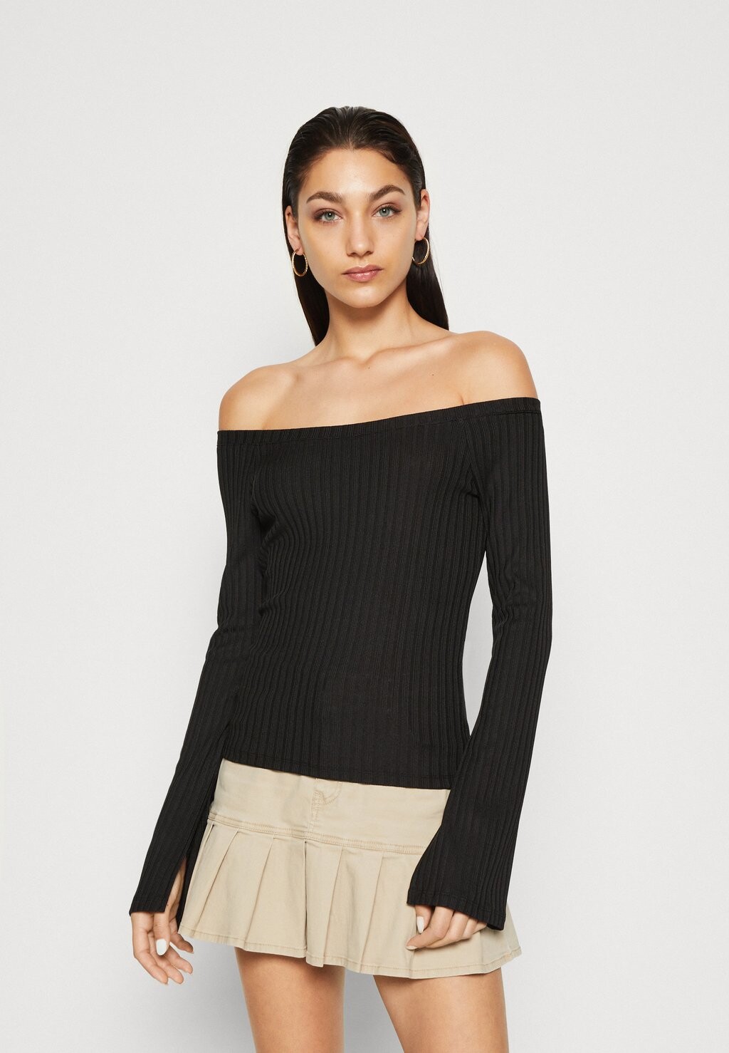 

Рубашка с длинным рукавом Gina Tricot, черный