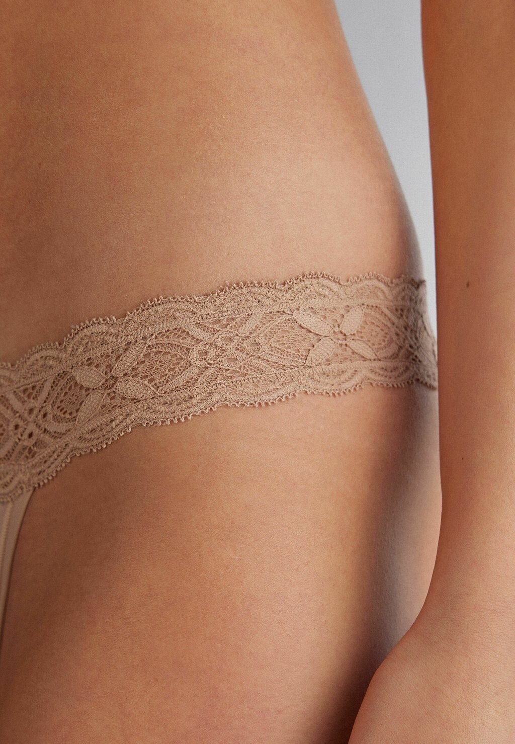 

Трусы BRASILIAN Intimissimi, цвет Nude
