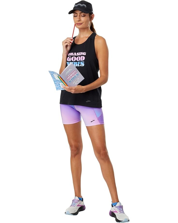 

Шорты Brooks Moment 5" Short Tights - Vibes Collection, цвет Diffused Gradient