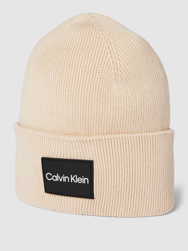 

Шапка с лейблом Calvin Klein, песочный