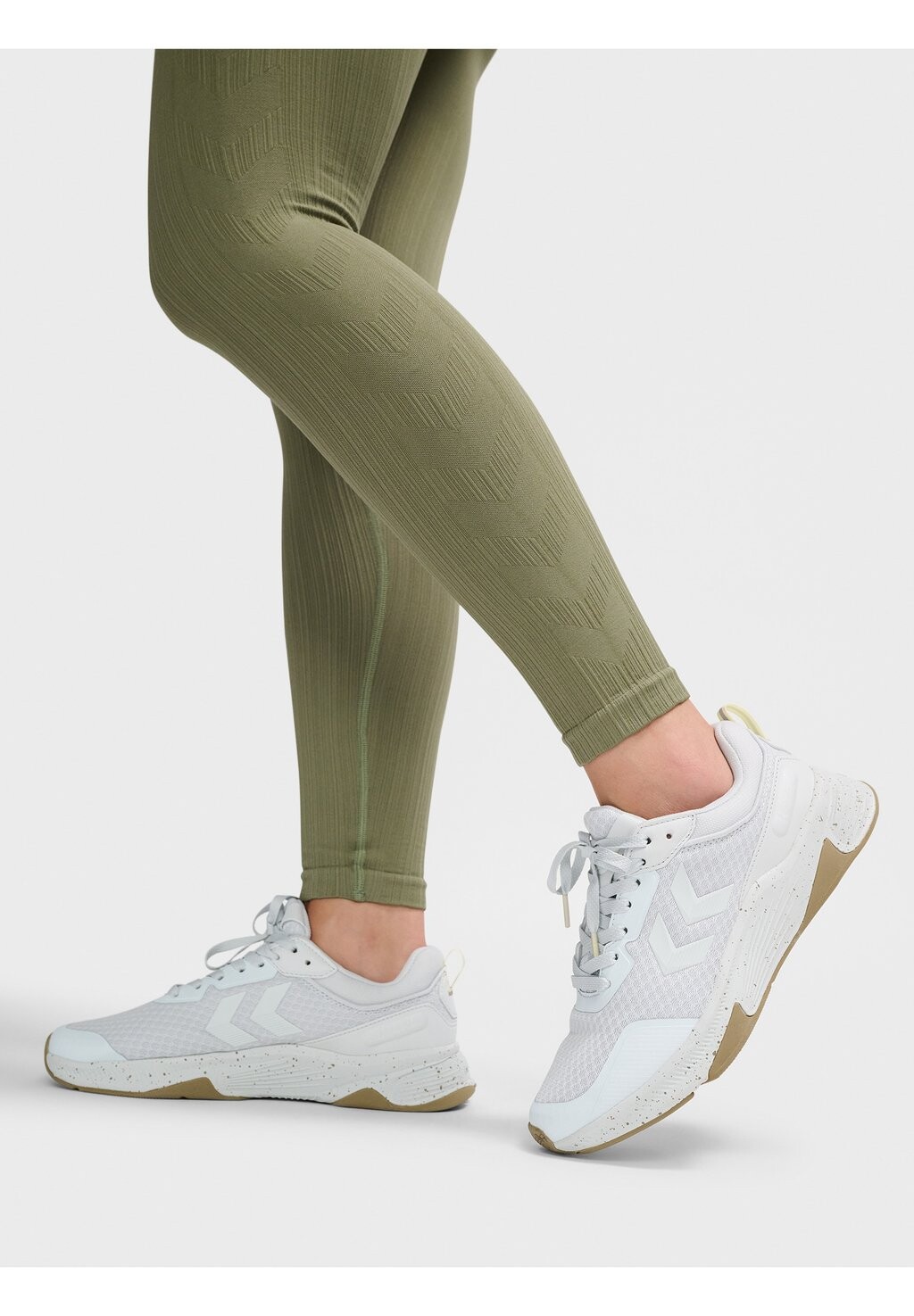 

Кроссовки REACH CORE Hummel, цвет barely blue