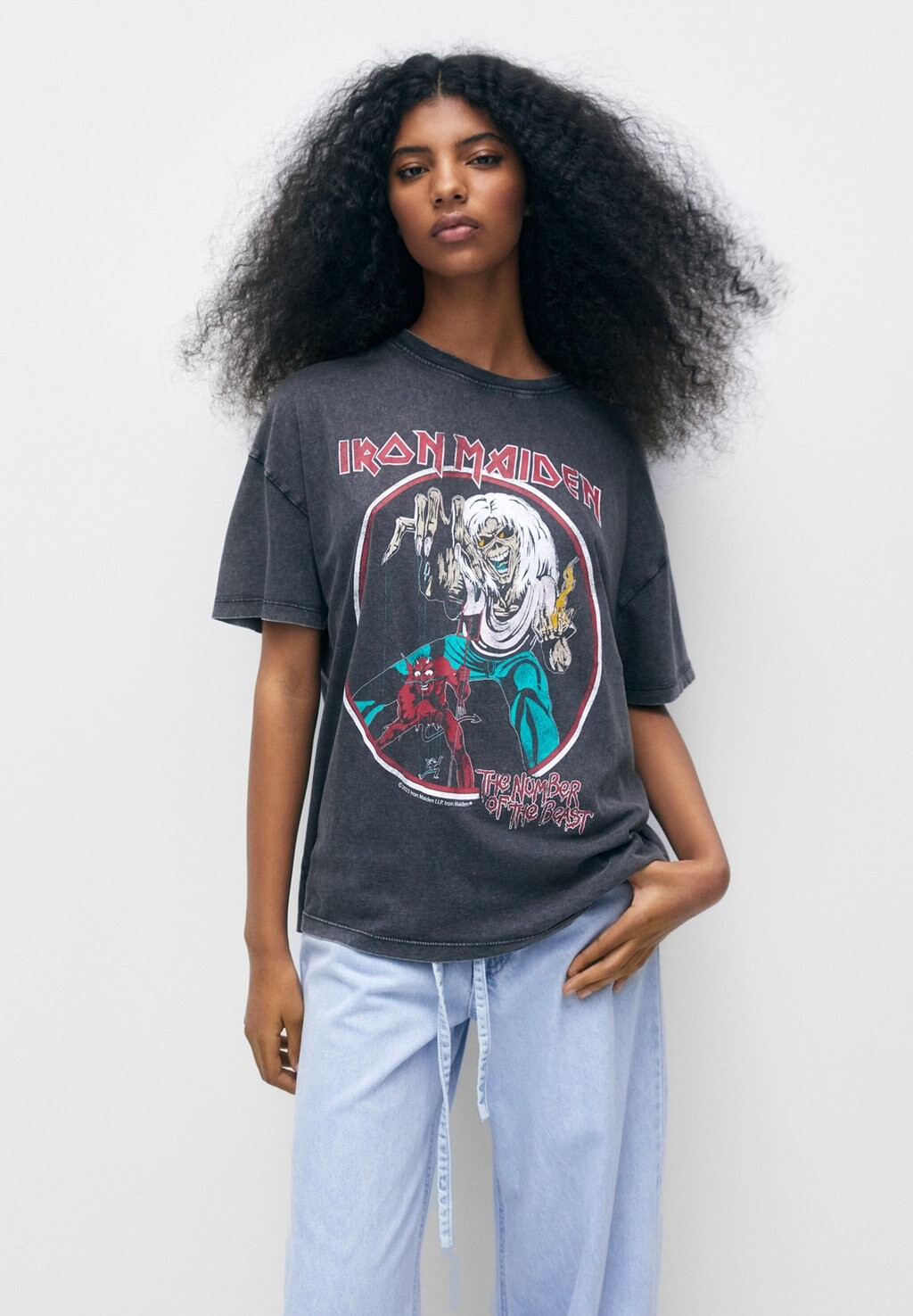 

Футболка с принтом PULL&BEAR, черный