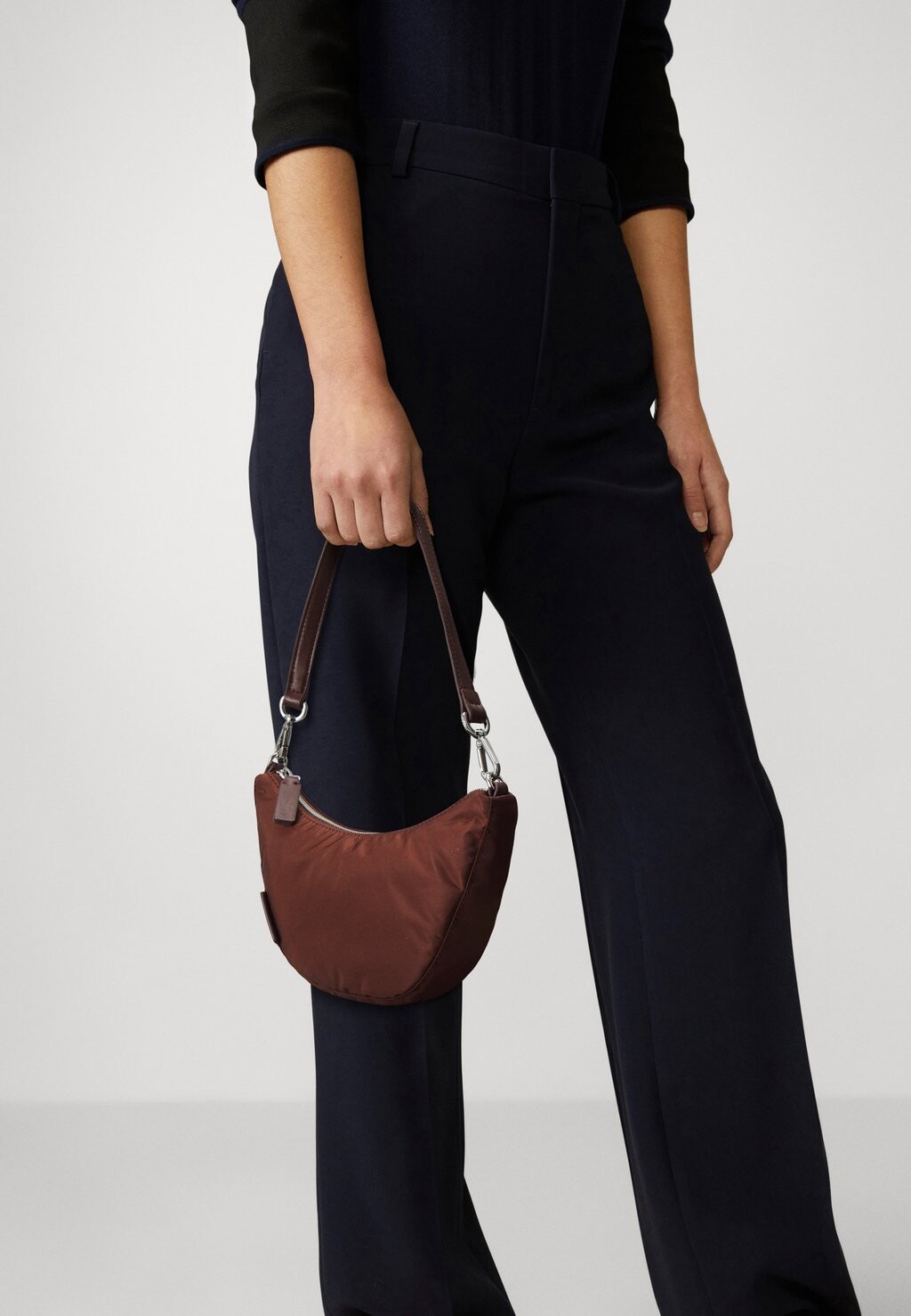 

Сумочка Marc O'Polo ESSY, цвет crimson brown