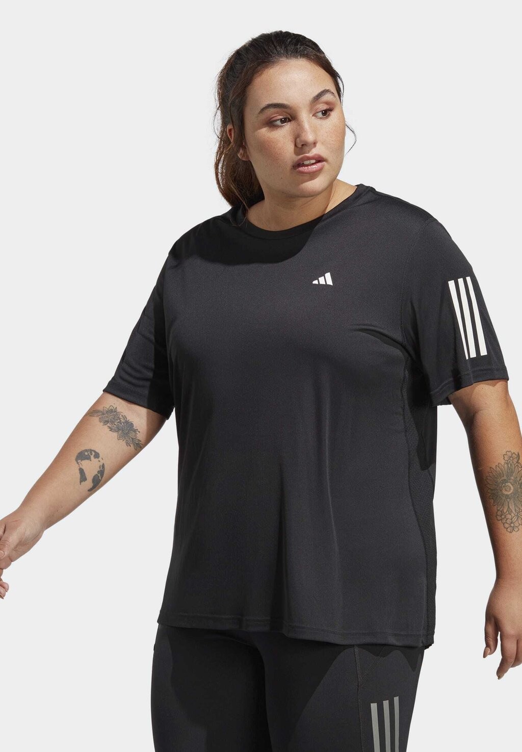 

Спортивная футболка Adidas, черный