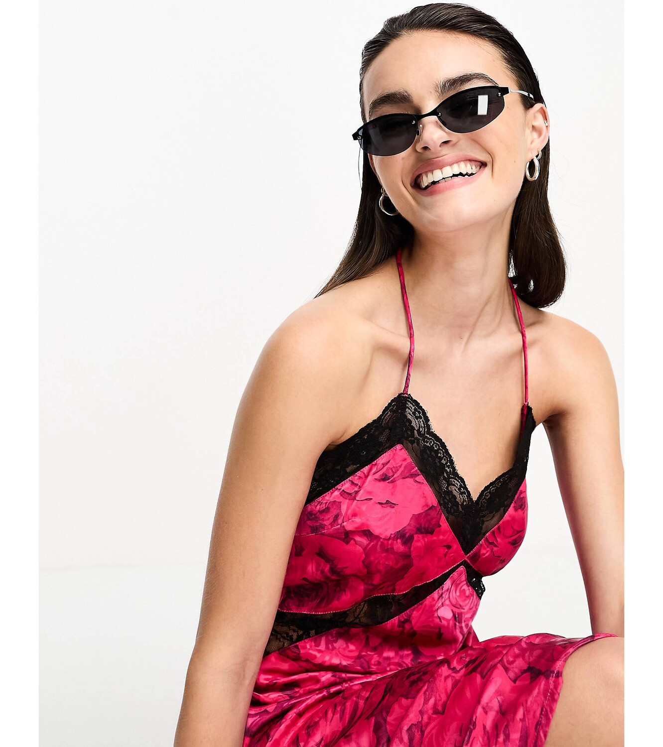 

Черные солнцезащитные очки в металлической оправе в стиле 90-х ASOS DESIGN