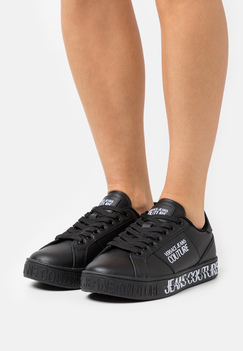 

Кроссовки Versace Jeans Couture, черный