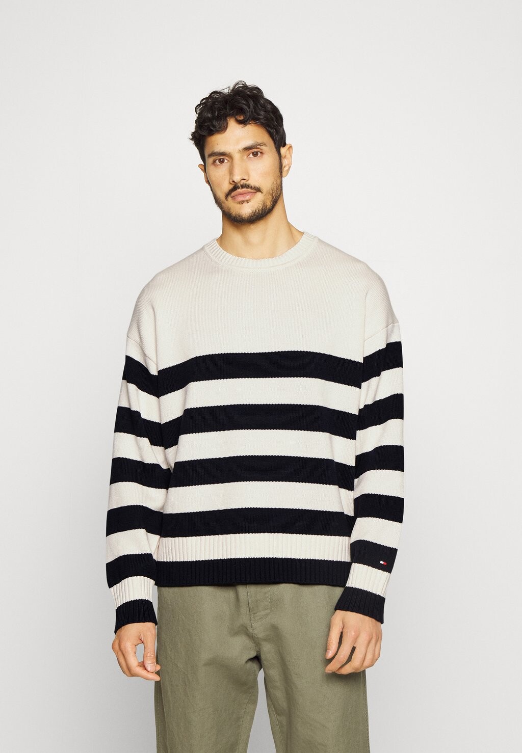 

Свитер Tommy Hilfiger