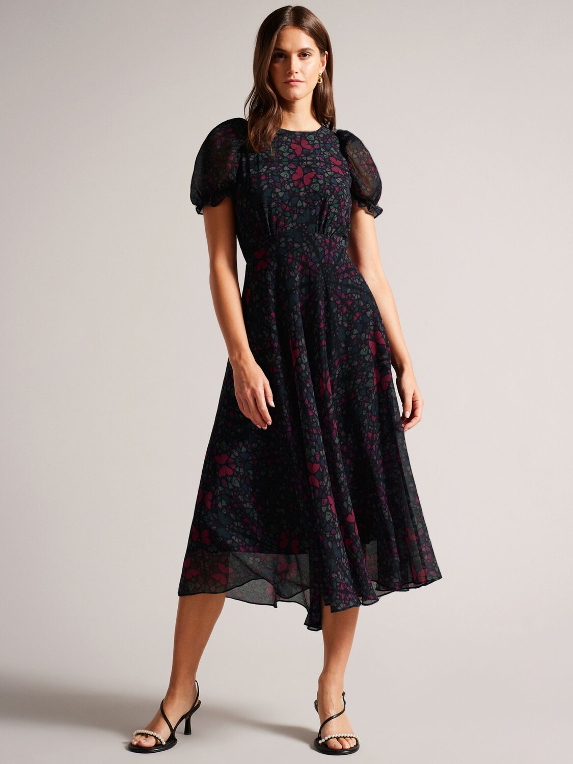 

Платье миди с пышными рукавами и принтом бабочки Ted Baker Daniaa, черное