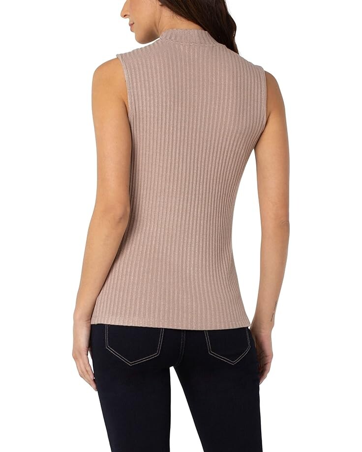 

Свитер Liverpool Los Angeles Mock Neck Sleeveless Rib Knit Top, цвет Sandstone Tan