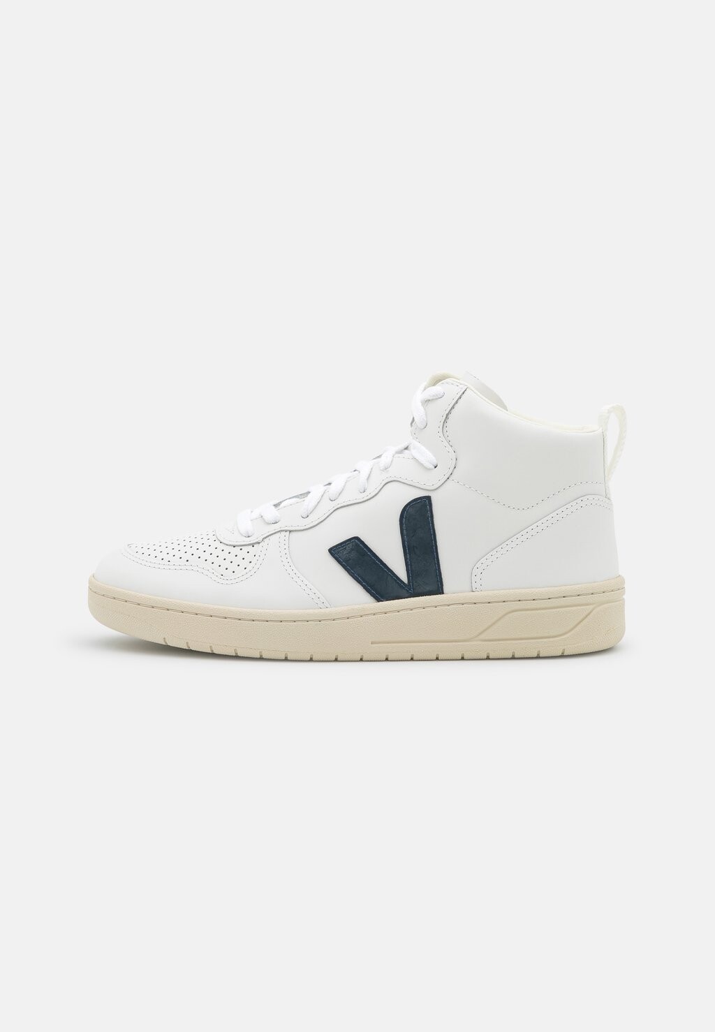 

Высокие кроссовки Veja