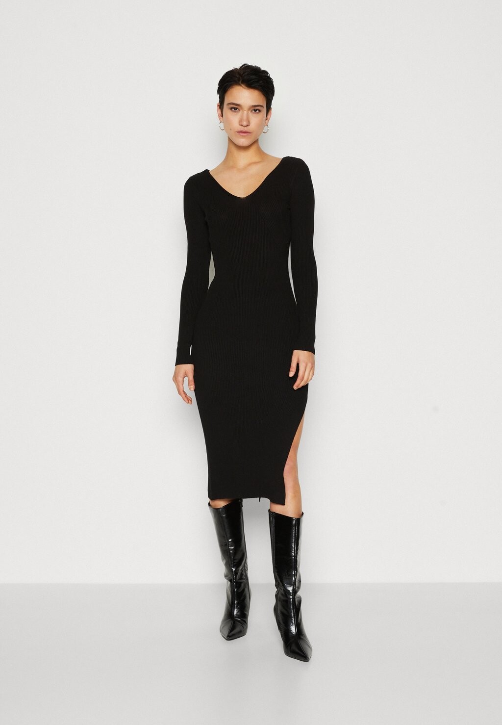 

Платье ONLY ONLJULIE LIFE V NECK DRESS, черный
