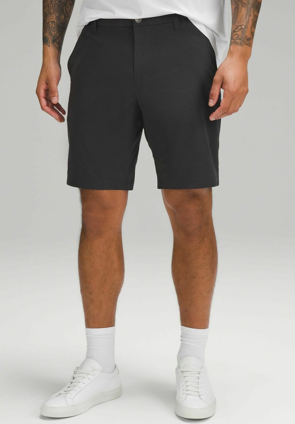 

Спортивные шорты lululemon