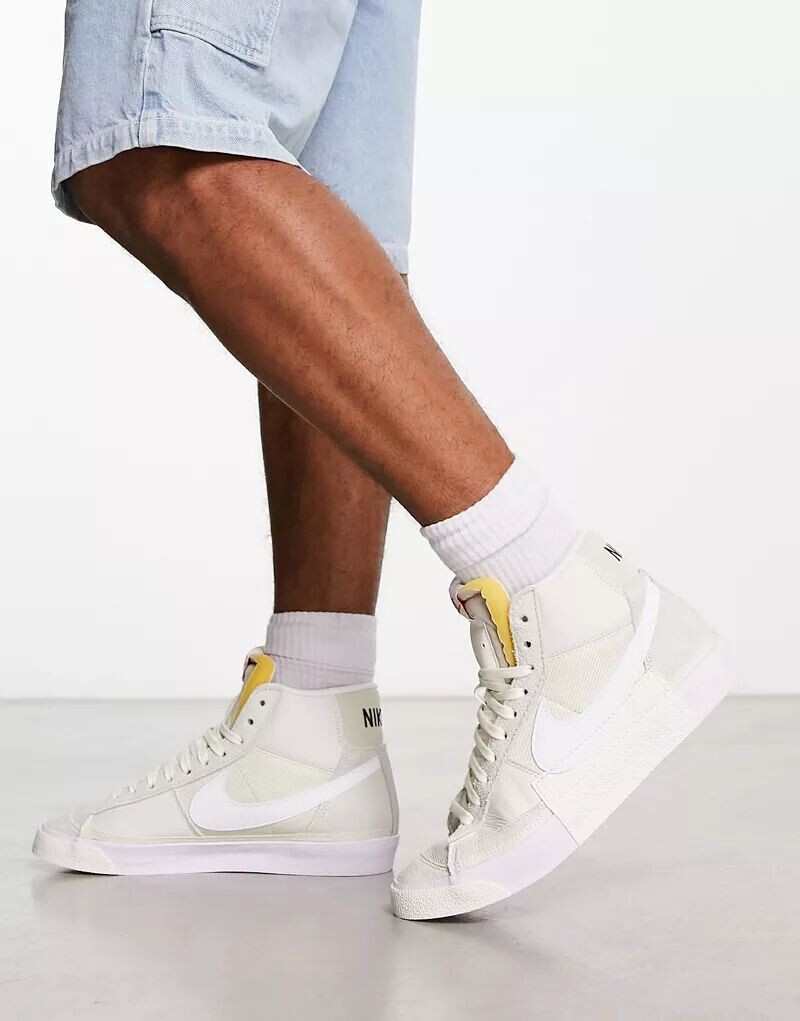 

Белые кроссовки Nike Blazer Mid '77 Pro Club