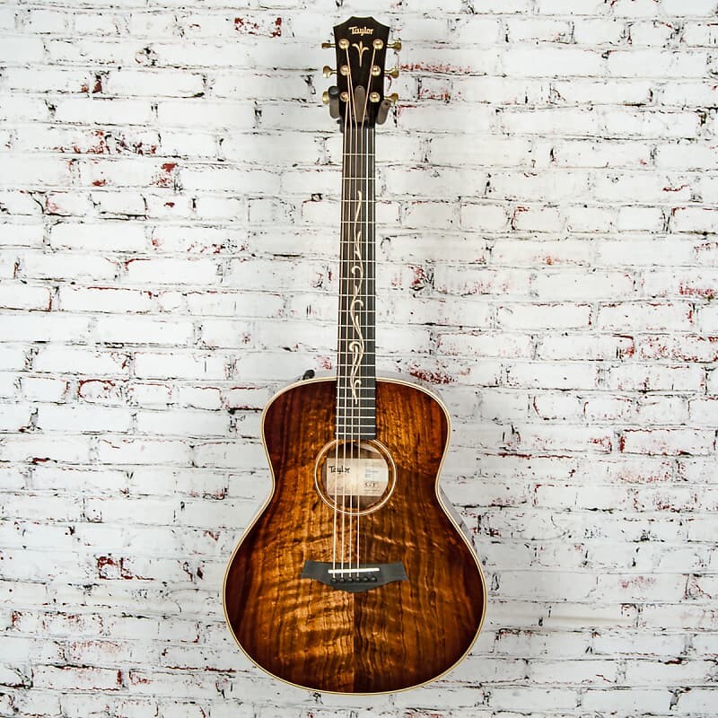 

Акустическая гитара Taylor - GT K21E - Acoustic-Electric Guitar - Koa - Shaded Edge Burst - w/ AeroCase - x3021
