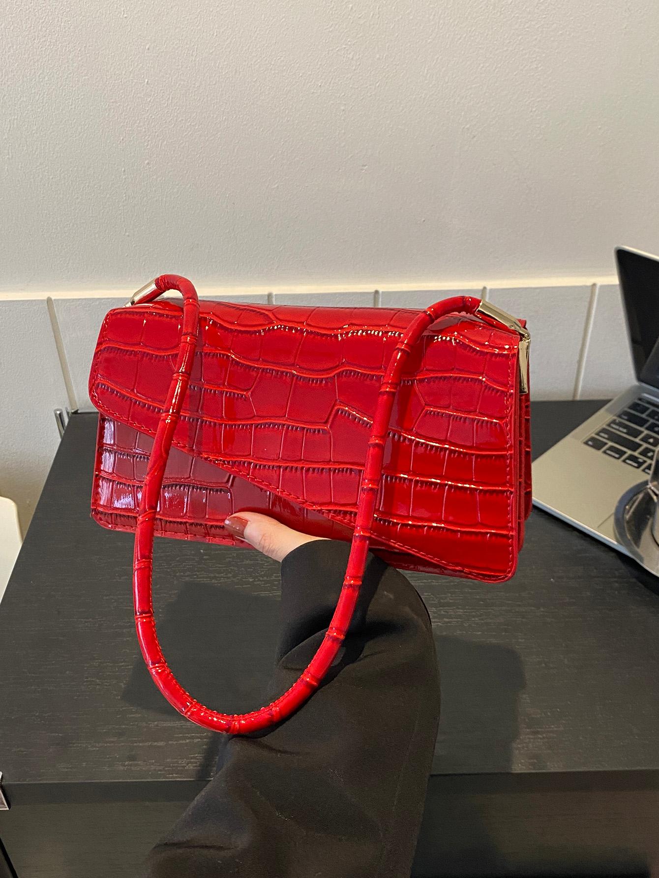 цена Модная универсальная однотонная женская сумка на плечо с крокодиловым узором, красный