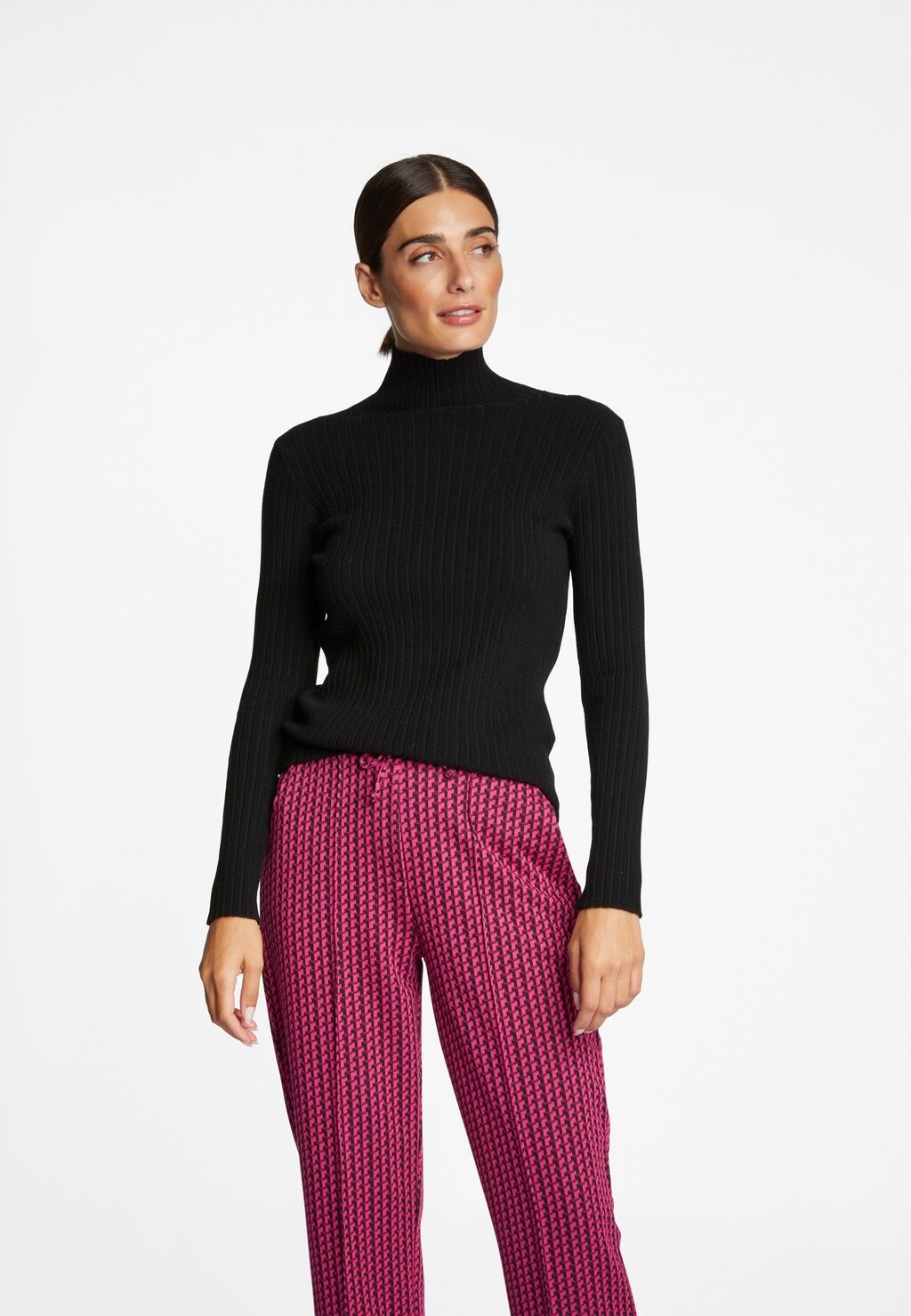 

Свитер DESIGN TURTLE NECK Rich & Royal, черный