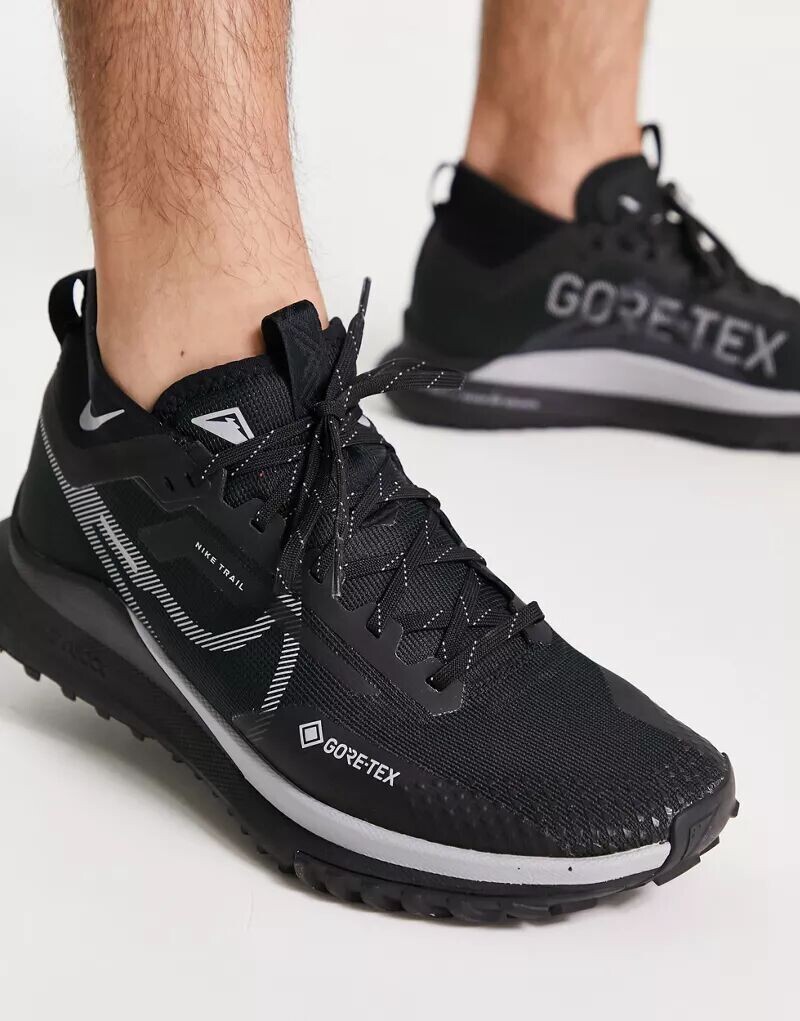 

Черно-белые кроссовки Nike Trail Pegasus 4 Gore-TEX