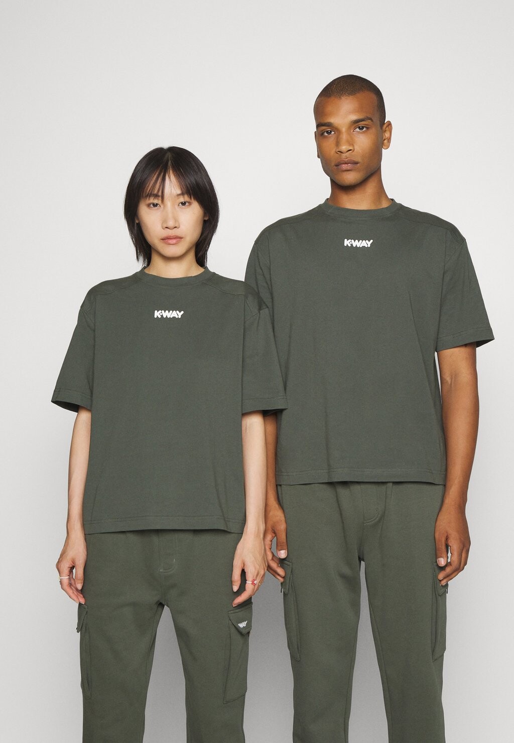 

Базовая футболка EXCLUSIVE CALAM UNISEX K-Way, зелено-черноватый, Черный