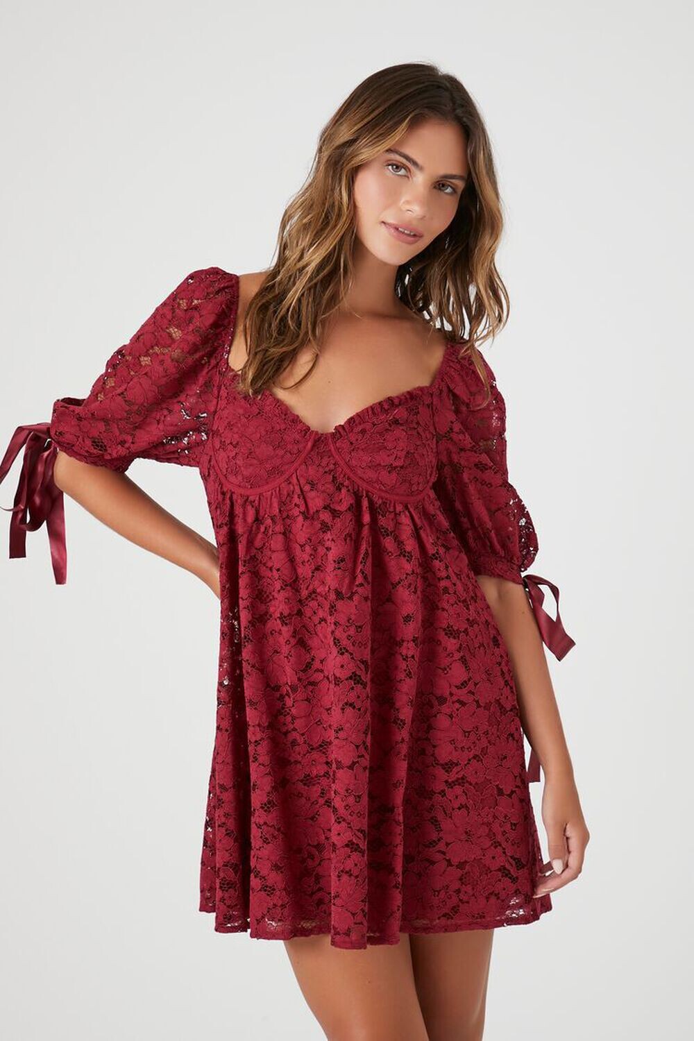 

Мини-платье Babydoll с цветочным принтом Forever 21