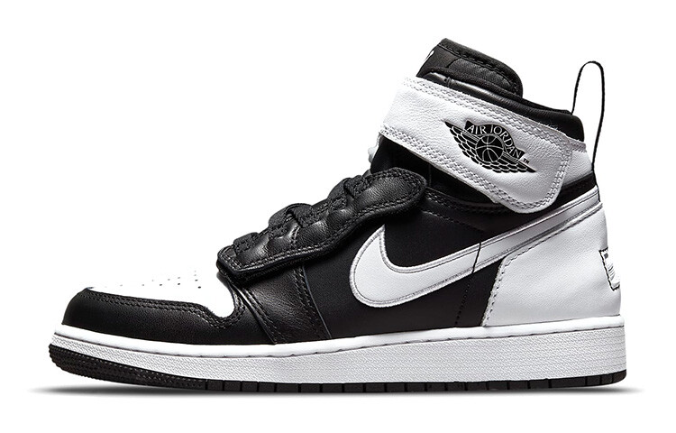 

Кроссовки Jordan Air Jordan 1 High FlyEase GS, черные, белые