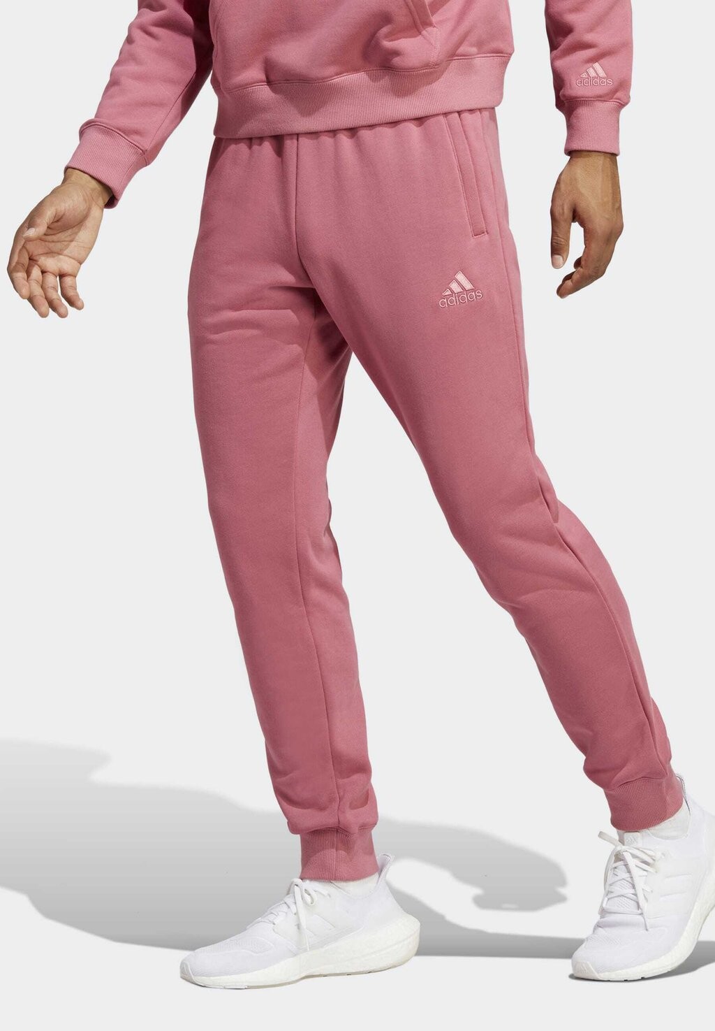 

Спортивные брюки Adidas