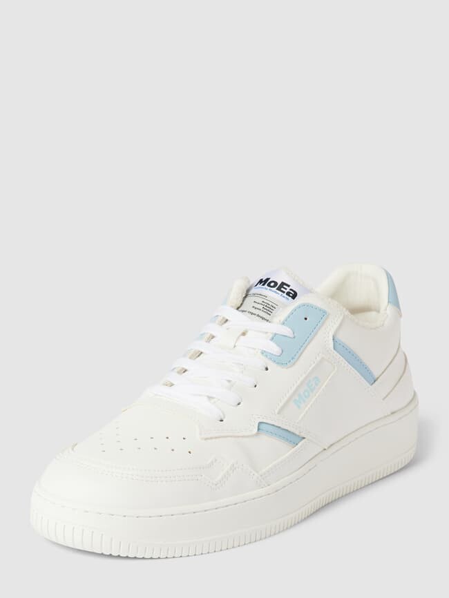 

Кроссовки с лейблом MoEa, белый