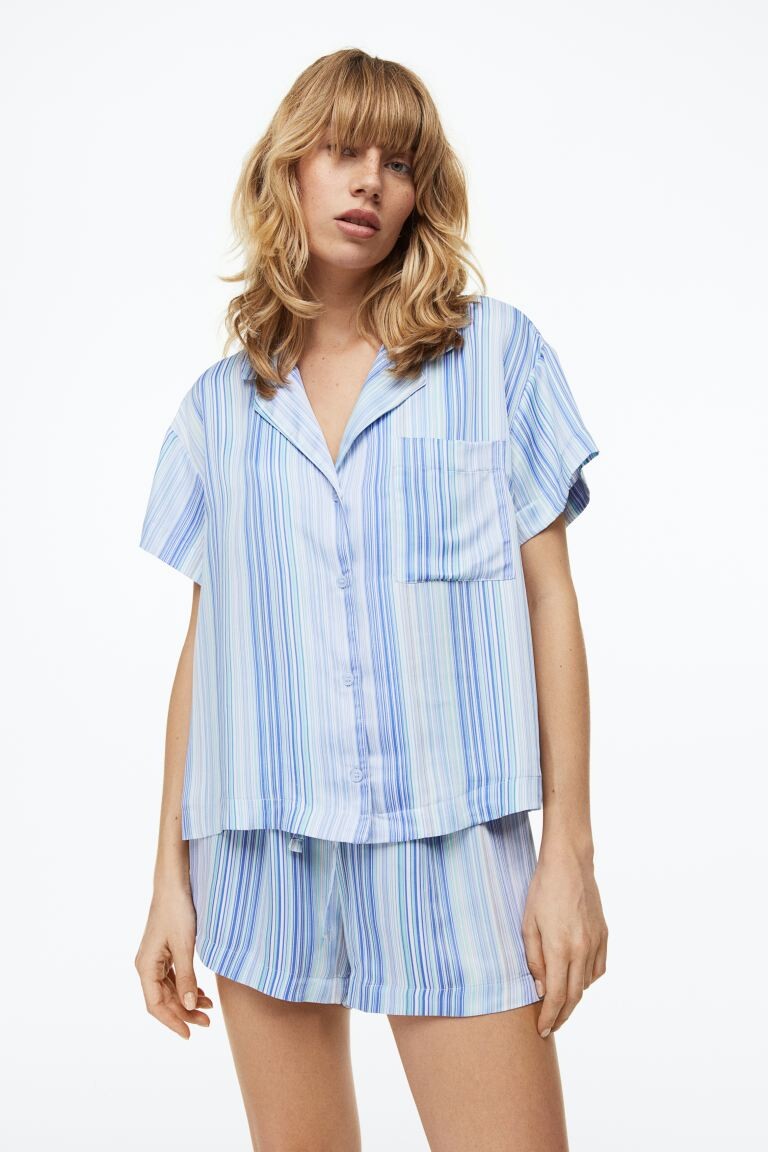 

Пижама с рубашкой и шортами H&M