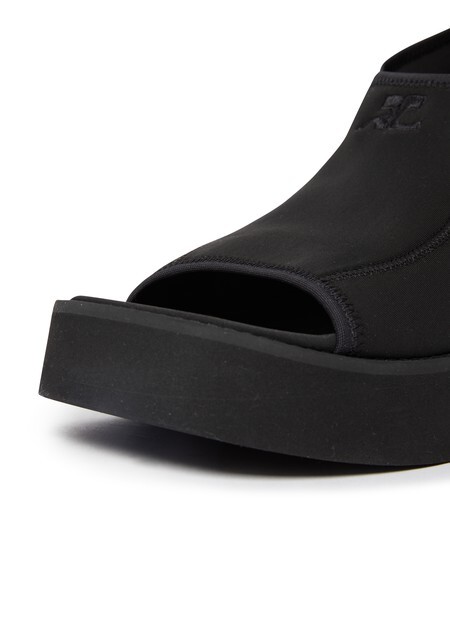 

Волнистые сандалии Courreges, черный